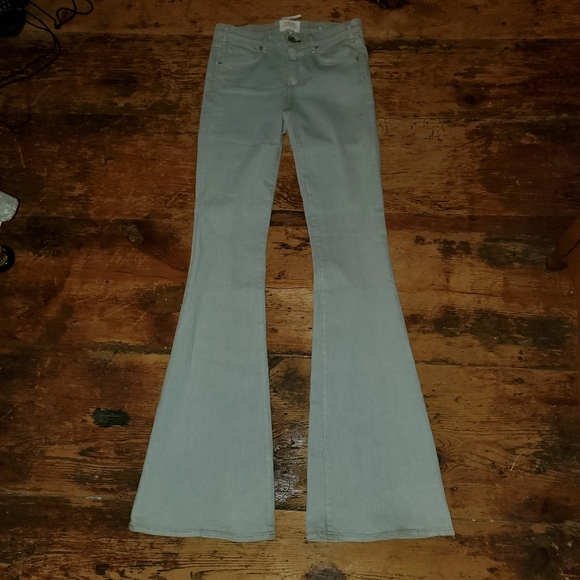 ๐๏ธ Mcquire denim Anthropologie Flare Jeans NWOT - Picture 4 of 14